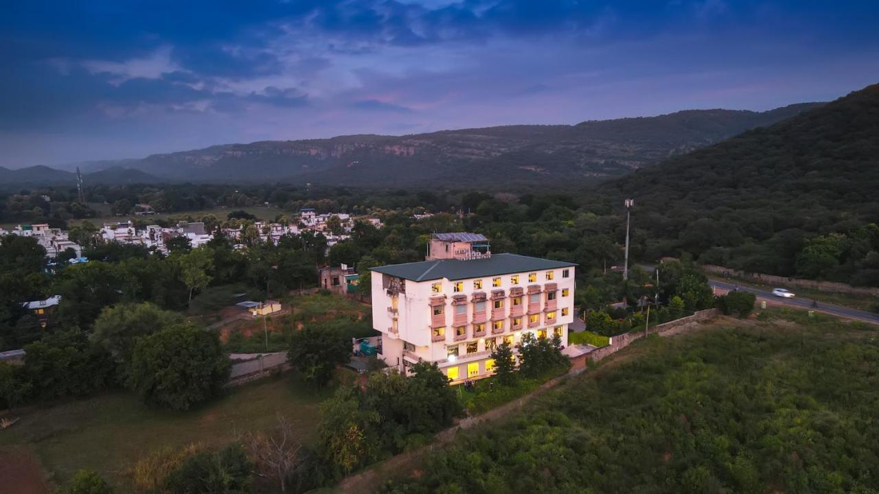 Welcomheritage Mount Valley Resort Ranthambore サワイ・マドプール エクステリア 写真