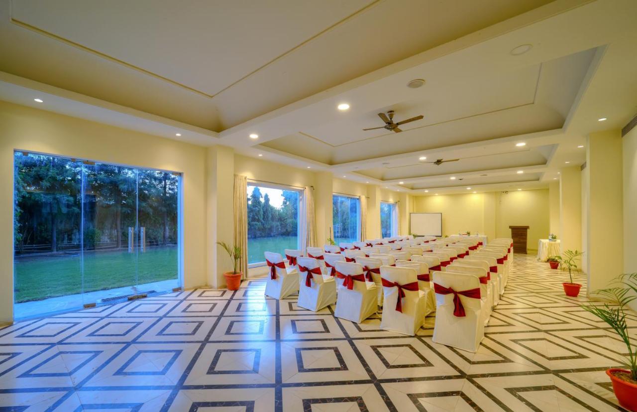 Welcomheritage Mount Valley Resort Ranthambore サワイ・マドプール エクステリア 写真